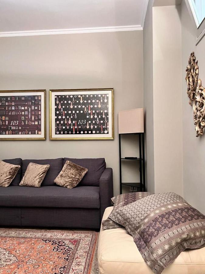 Visconti 90 Apartment Bari Luaran gambar